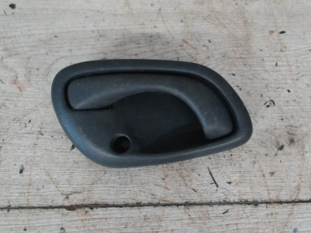 bontott SUZUKI WAGON R PLUS Jobb első Belső Kilincs