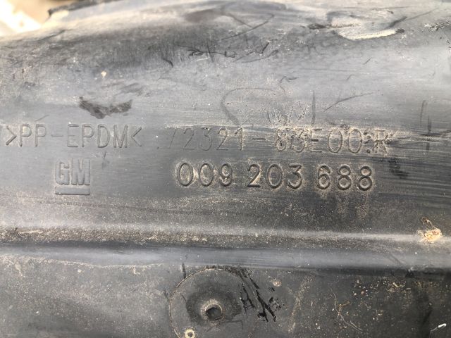 bontott SUZUKI WAGON R PLUS Jobb első Dobbetét (Kerékjárati, Műanyag)