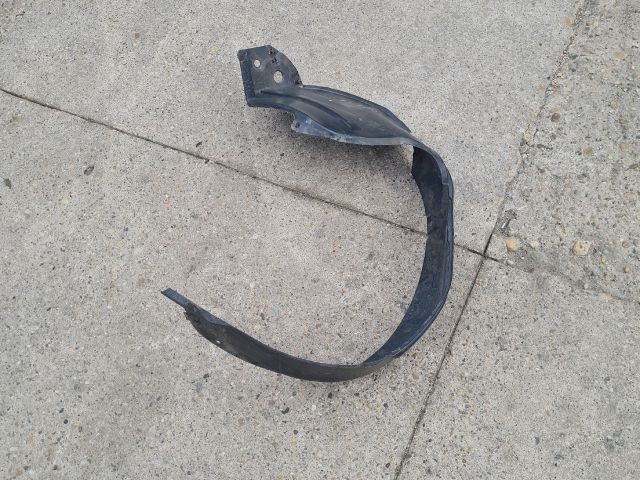 bontott SUZUKI WAGON R PLUS Jobb első Dobbetét (Kerékjárati, Műanyag)