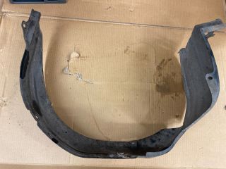 bontott SUZUKI WAGON R PLUS Jobb első Dobbetét (Kerékjárati, Műanyag)