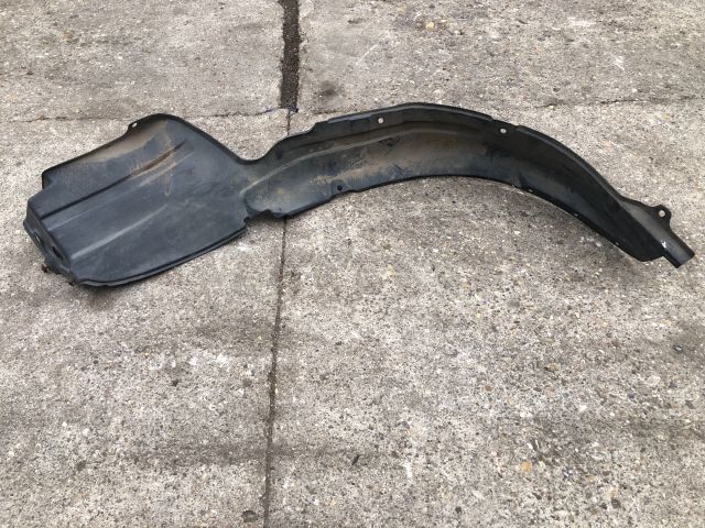 bontott SUZUKI WAGON R PLUS Jobb első Dobbetét (Kerékjárati, Műanyag)