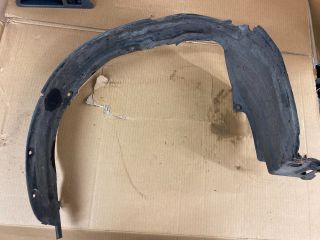 bontott SUZUKI WAGON R PLUS Jobb első Dobbetét (Kerékjárati, Műanyag)