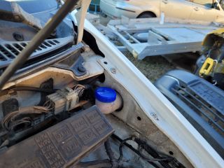 bontott SUZUKI WAGON R PLUS Jobb első Felső Zsanér