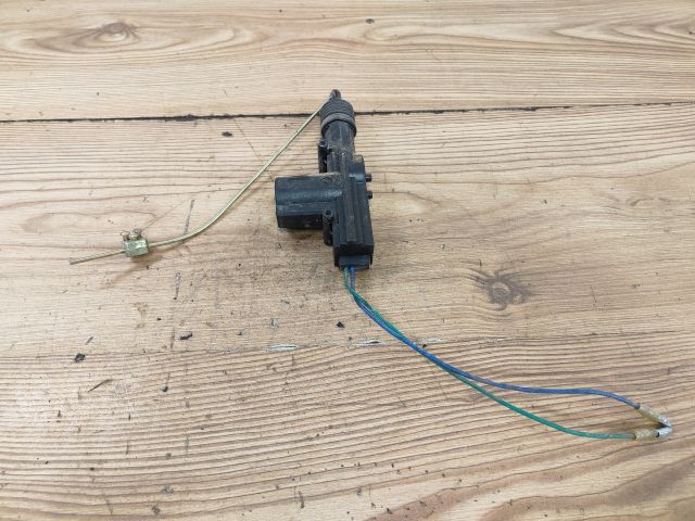 bontott SUZUKI WAGON R PLUS Jobb első Központizár Motor