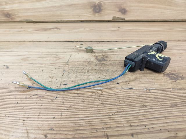 bontott SUZUKI WAGON R PLUS Jobb első Központizár Motor