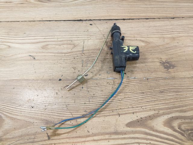 bontott SUZUKI WAGON R PLUS Jobb első Központizár Motor