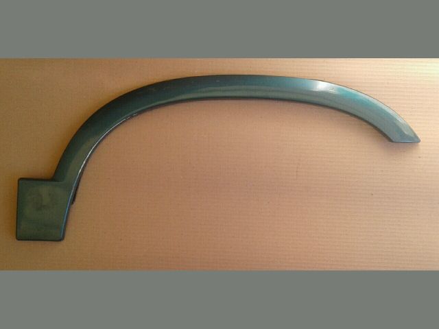 bontott SUZUKI WAGON R PLUS Jobb első Sárvédő Szélesítő