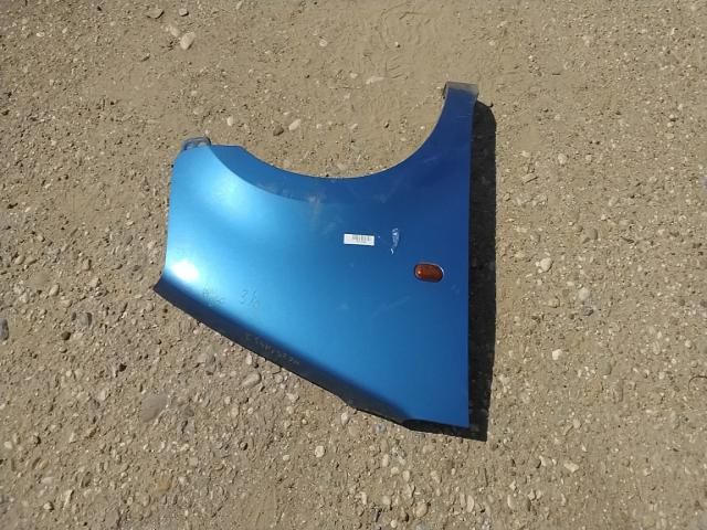 bontott SUZUKI WAGON R PLUS Jobb első Sárvédő