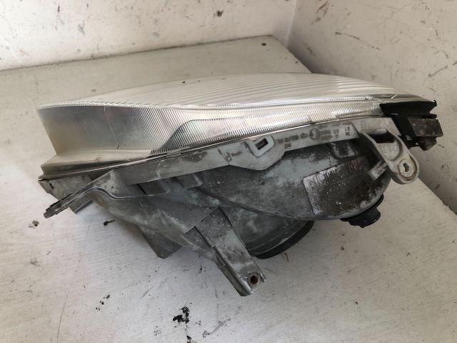 bontott SUZUKI WAGON R PLUS Jobb Fényszóró