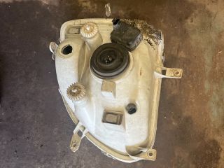 bontott SUZUKI WAGON R PLUS Jobb Fényszóró