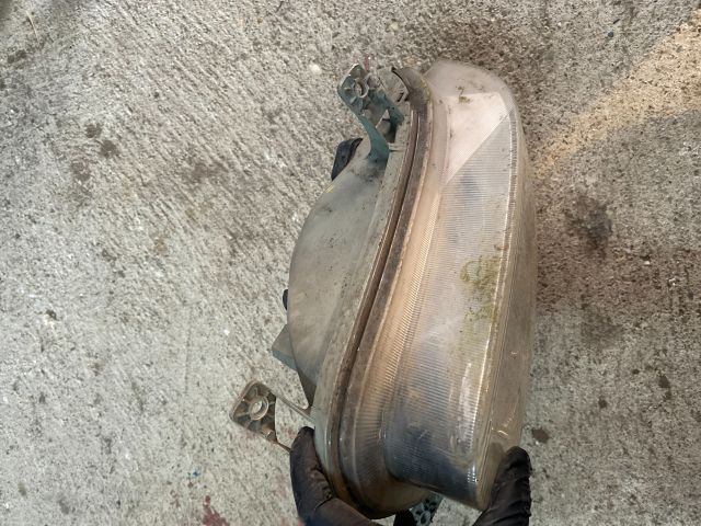 bontott SUZUKI WAGON R PLUS Jobb Fényszóró