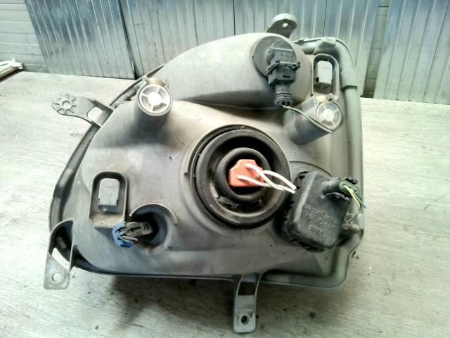 bontott SUZUKI WAGON R PLUS Jobb Fényszóró