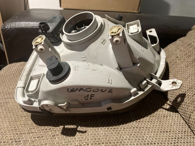 bontott SUZUKI WAGON R PLUS Jobb Fényszóró