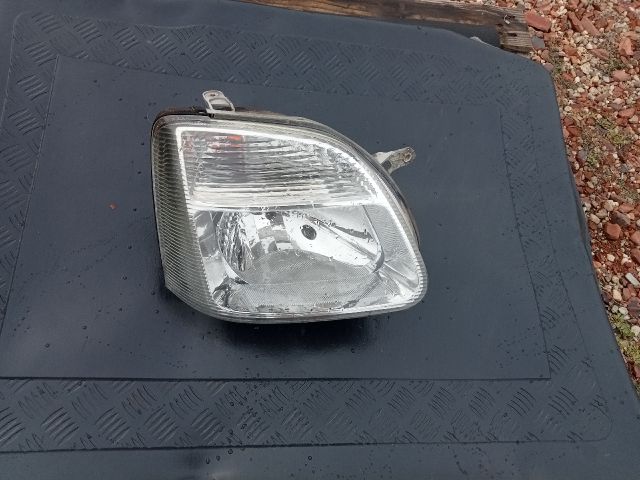 bontott SUZUKI WAGON R PLUS Jobb Fényszóró