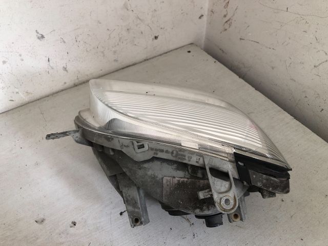 bontott SUZUKI WAGON R PLUS Jobb Fényszóró