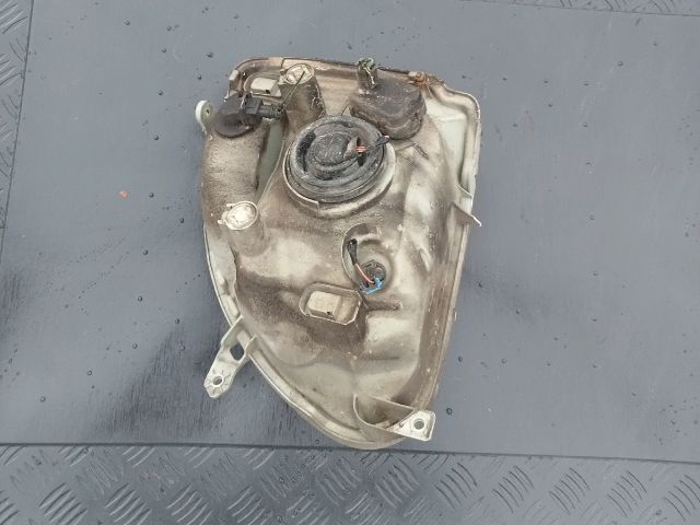 bontott SUZUKI WAGON R PLUS Jobb Fényszóró