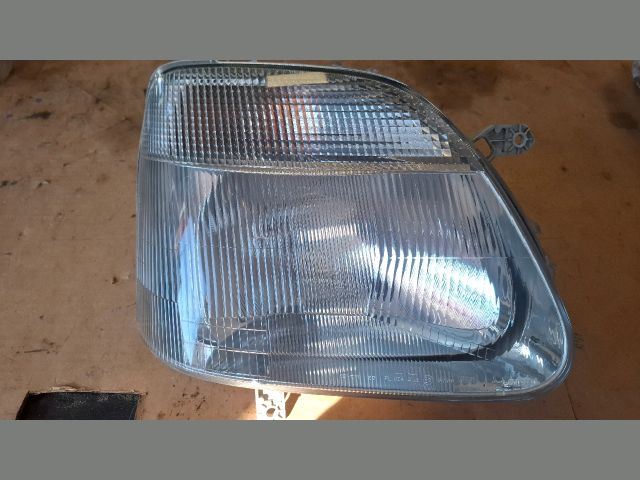 bontott SUZUKI WAGON R PLUS Jobb Fényszóró