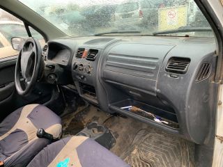 bontott SUZUKI WAGON R PLUS Jobb Fényszóró