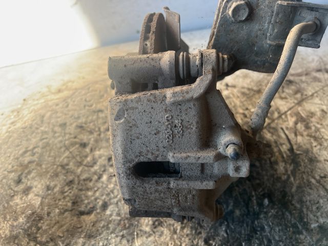 bontott SUZUKI WAGON R PLUS Jobb Gólyaláb Csonkállvánnyal