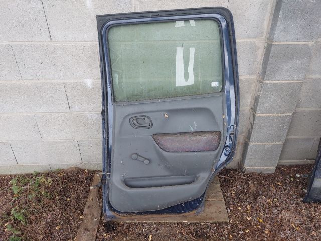 bontott SUZUKI WAGON R PLUS Jobb hátsó Ajtó (Részeivel)