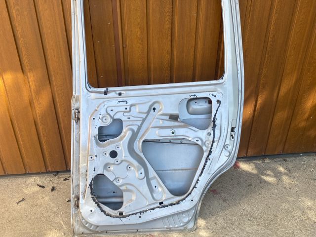 bontott SUZUKI WAGON R PLUS Jobb hátsó Ajtó (Üres lemez)