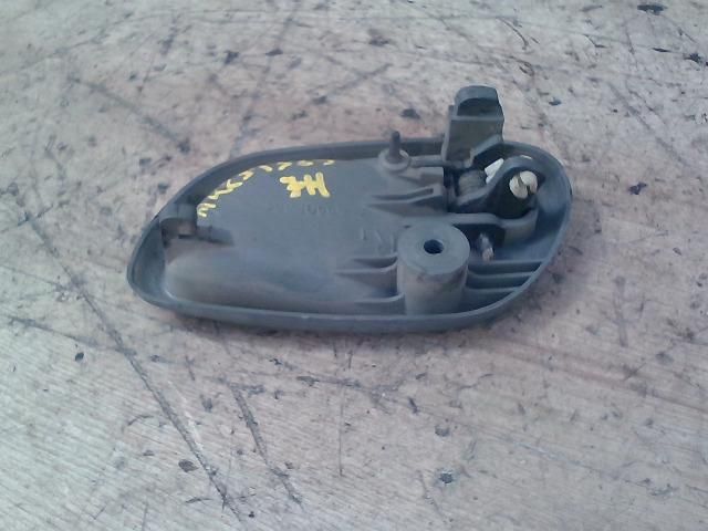 bontott SUZUKI WAGON R PLUS Jobb hátsó Belső Kilincs