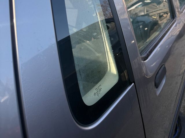 bontott SUZUKI WAGON R PLUS Jobb hátsó Fixüveg (Ajtóban)