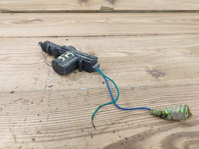 bontott SUZUKI WAGON R PLUS Jobb hátsó Központizár Motor