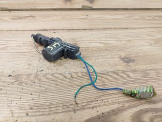 bontott SUZUKI WAGON R PLUS Jobb hátsó Központizár Motor