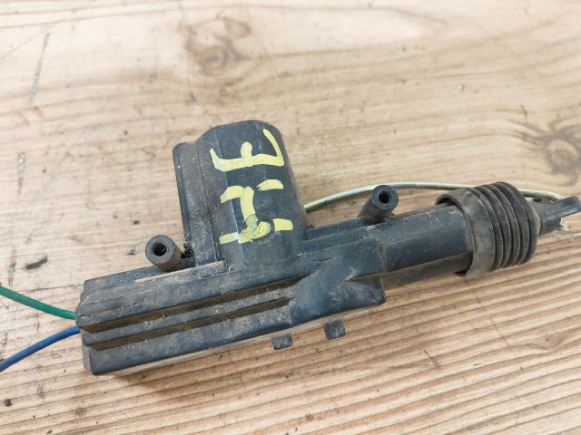 bontott SUZUKI WAGON R PLUS Jobb hátsó Központizár Motor