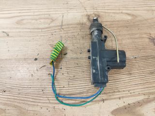 bontott SUZUKI WAGON R PLUS Jobb hátsó Központizár Motor