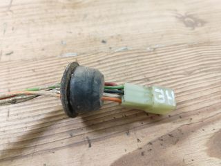 bontott SUZUKI WAGON R PLUS Jobb Hátsó Lámpa Foglalat