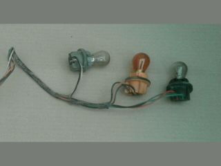 bontott SUZUKI WAGON R PLUS Jobb Hátsó Lámpa Foglalat