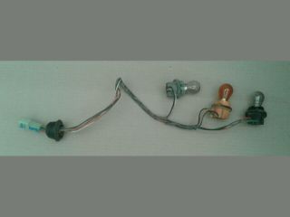 bontott SUZUKI WAGON R PLUS Jobb Hátsó Lámpa Foglalat