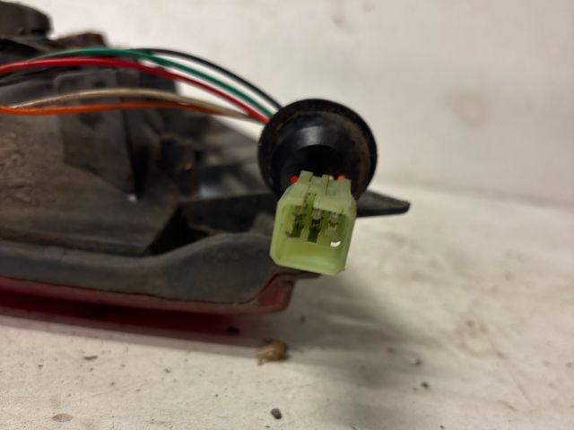 bontott SUZUKI WAGON R PLUS Jobb Hátsó Lámpa