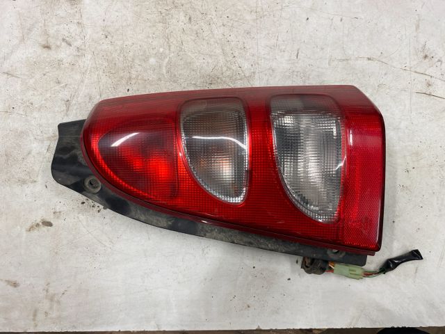 bontott SUZUKI WAGON R PLUS Jobb Hátsó Lámpa