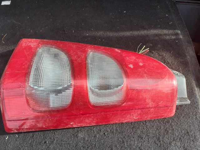bontott SUZUKI WAGON R PLUS Jobb Hátsó Lámpa