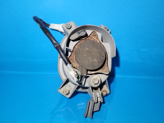 bontott SUZUKI WAGON R PLUS Jobb Ködfényszóró