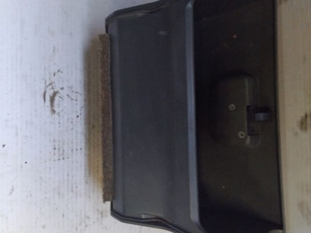 bontott SUZUKI WAGON R PLUS Kesztyűtartó Ajtó