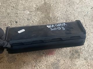 bontott SUZUKI WAGON R PLUS Kesztyűtartó