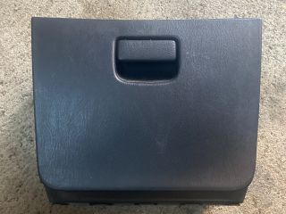 bontott SUZUKI WAGON R PLUS Kesztyűtartó