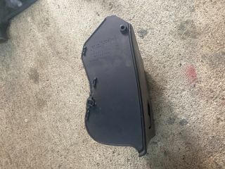 bontott SUZUKI WAGON R PLUS Kesztyűtartó