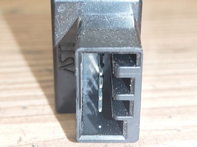 bontott SUZUKI WAGON R PLUS Klíma Kapcsoló