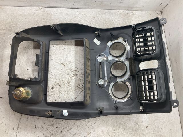 bontott SUZUKI WAGON R PLUS Középkonzol Keret