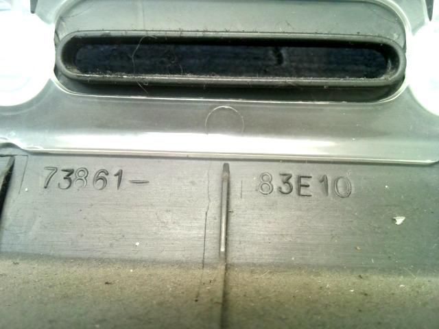 bontott SUZUKI WAGON R PLUS Középkonzol Keret