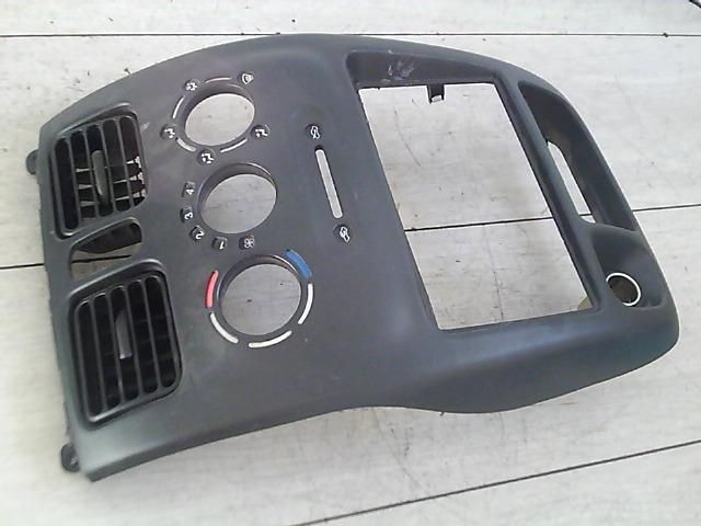 bontott SUZUKI WAGON R PLUS Középkonzol Keret