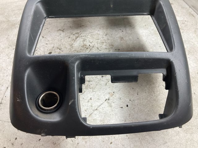 bontott SUZUKI WAGON R PLUS Középkonzol Keret