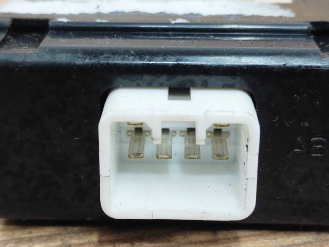 bontott SUZUKI WAGON R PLUS Központizár Elektronika