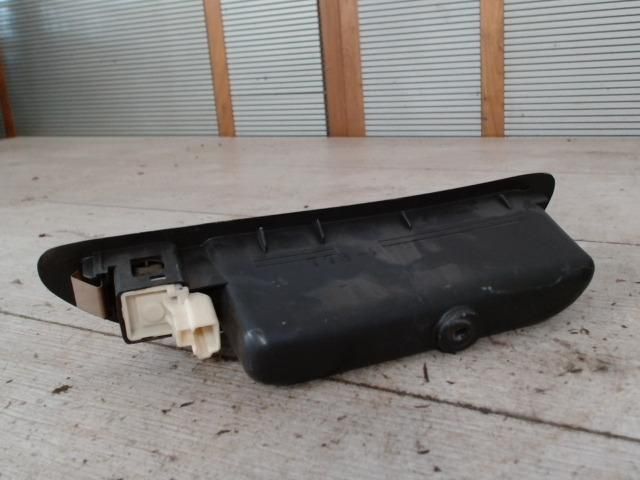 bontott SUZUKI WAGON R PLUS Központizár Kapcsoló