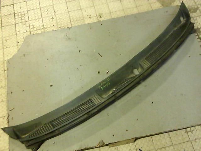 bontott SUZUKI WAGON R PLUS Levélrács